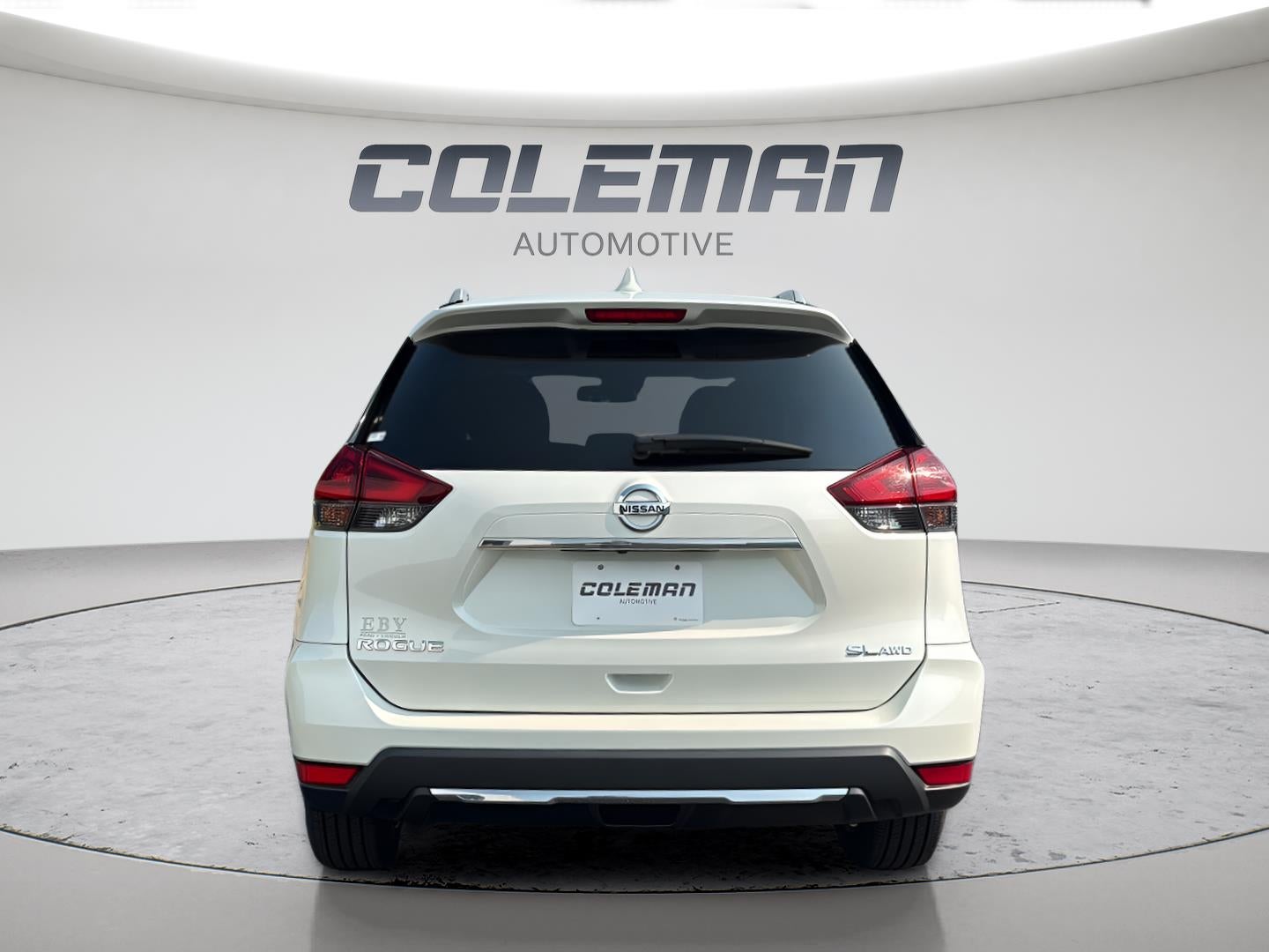 2018 Nissan Rogue — interior view